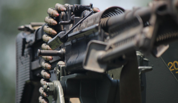 Muž našel při výkopových pracích třicet kilo munice, zajistil ji pyrotechnik