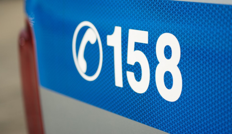 Muž a žena měli napadnout pět cizích dětí. Dvě děti skončily v nemocnici