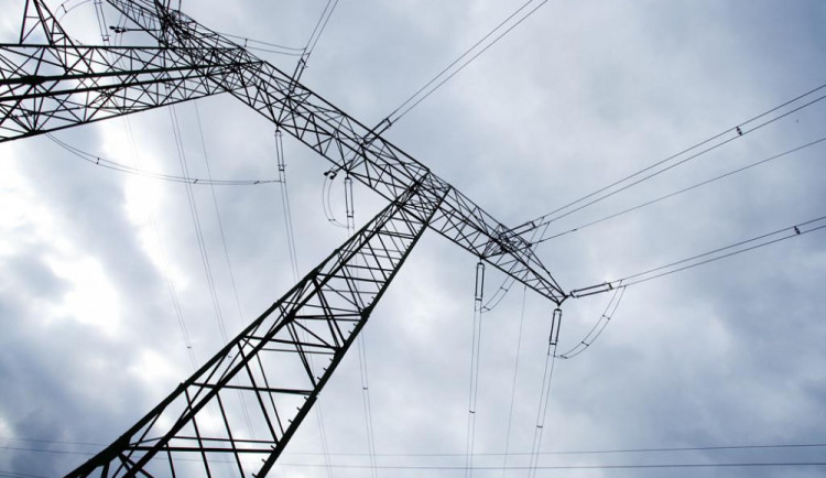 Praha chce chránit občany před „energošmejdy“. Zakáže podomní prodej energetických služeb