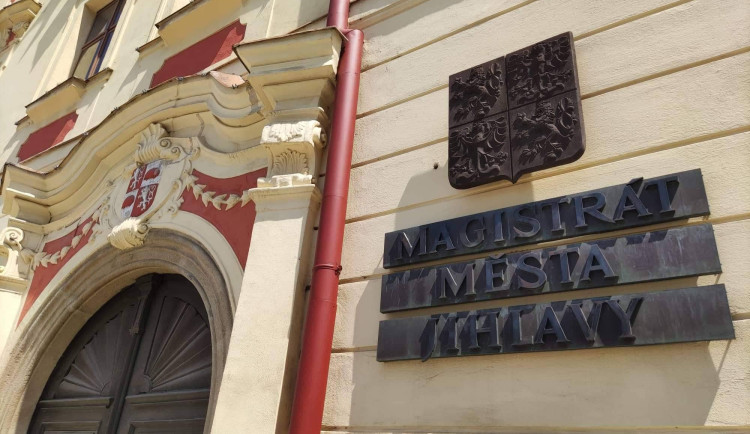 POLITICKÁ KORIDA: Jak zastupitelé hodnotí působení svého klubu v dosluhujícím zastupitelstvu?