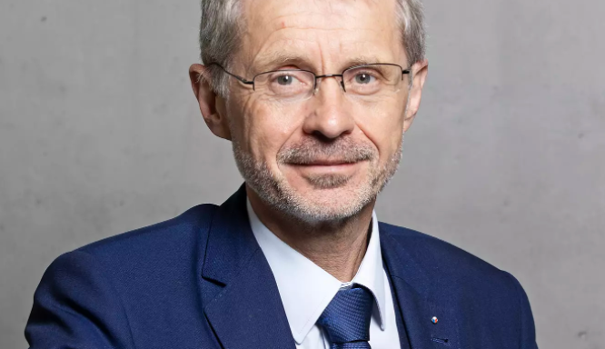 VOLBY 2022: Vystrčilovo přesvědčivé vítězství ve většině velkých sídel. V Kostelci o jeden hlas vyhrála Nagyová