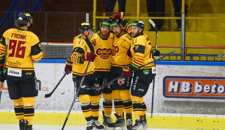 K výhře ve Zlíně pomohly Dukle přesilovky, v tabulce je už druhá