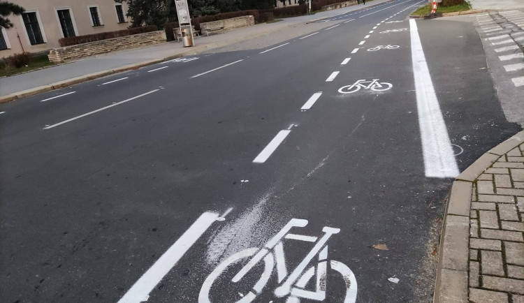 POLITICKÁ KORIDA: Byly dopravní úpravy na Tolstého ulici potřebné? Odpovídají městští zastupitelé