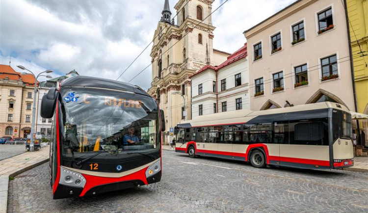 POLITICKÁ KORIDA: Od února platí změny v jihlavské MHD. Jak je hodnotí zastupitelé?