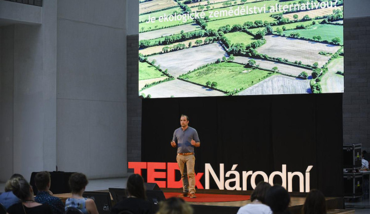 Světová konference TED se vrací do Prahy. Nabídne pohled odborníků na budoucnost lidstva