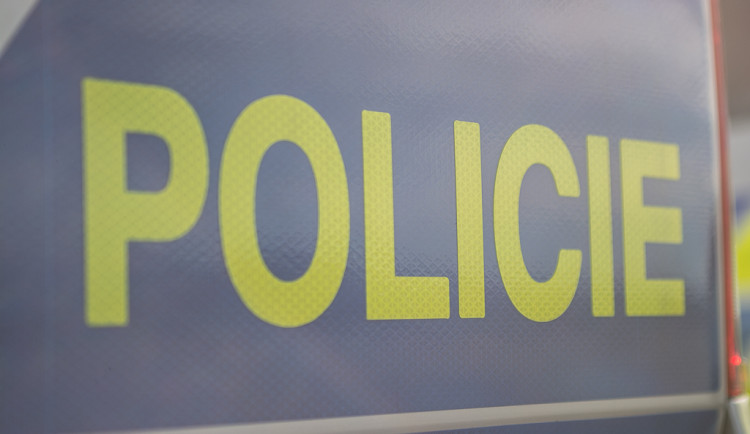 Pumpu ve Velkém Meziříčí přepadl s nožem v ruce teprve šestnáctiletý mladík, hrozí mu až pět let ve vězení