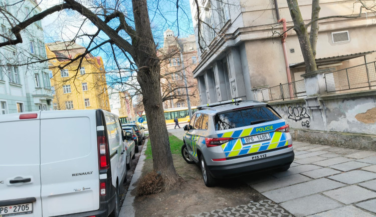 Anonym vyhrožoval střelbou na univerzitách po celé republice, policisté zasahovali například v Plzni