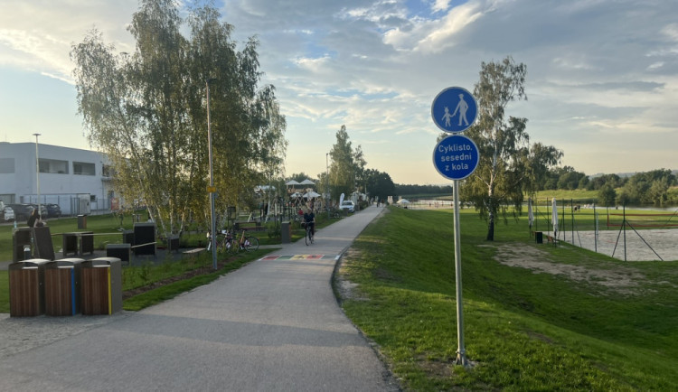 Přeložení cyklostezky u sportovního areálu začne v příštím týdnu