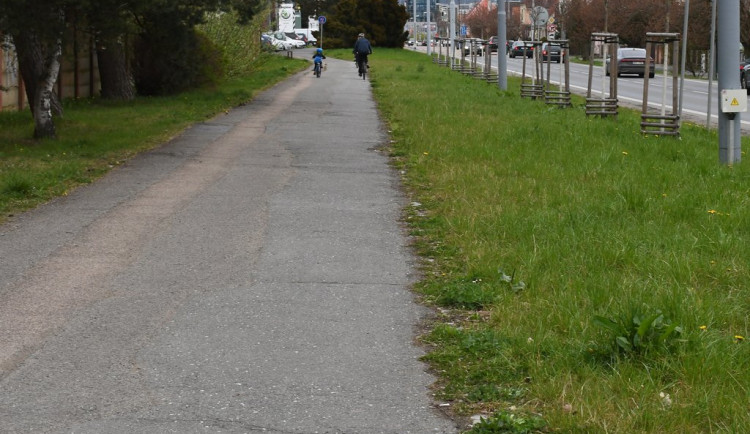 Město opraví 700 metrů stezky pro pěší a cyklisty, akce vyjde na tři miliony