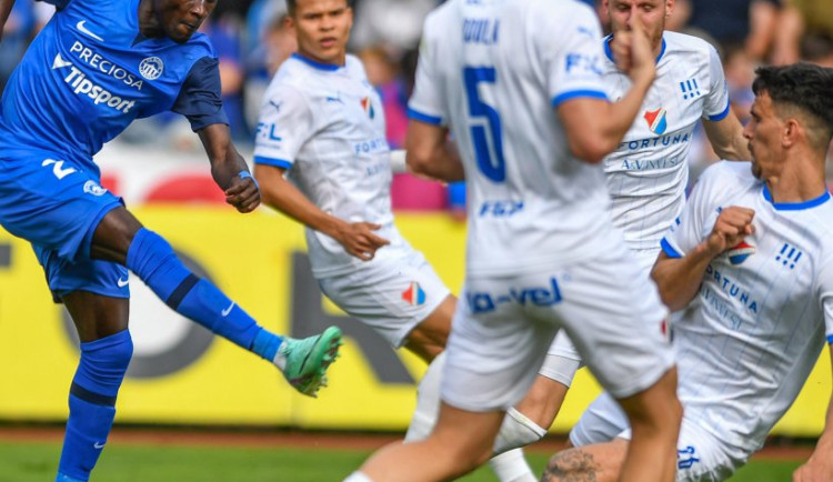 Remíza na Baníku na skupinu o titul nestačí. Slovan nyní čekají Teplice