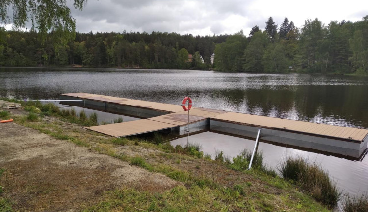 Oblíbená koupaliště chystají pro letošek novinky, třeba půjčovnu lodiček nebo výstavu o historii areálu