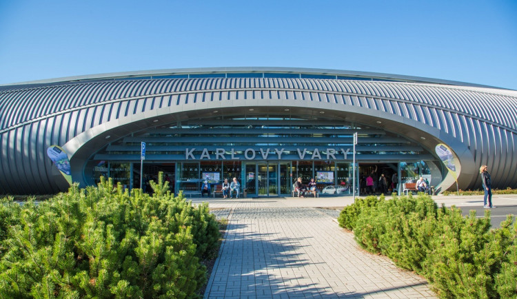 Zájem o letenky z Izraele do Karlových Varů nenaplnil očekávání. Lety zatím nebudou