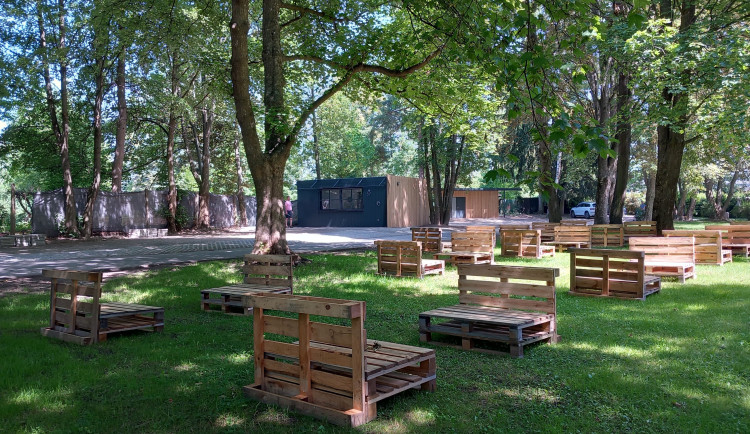 Malák oživí nové občerstvení. Konat se tady budou koncerty a divadla pro děti