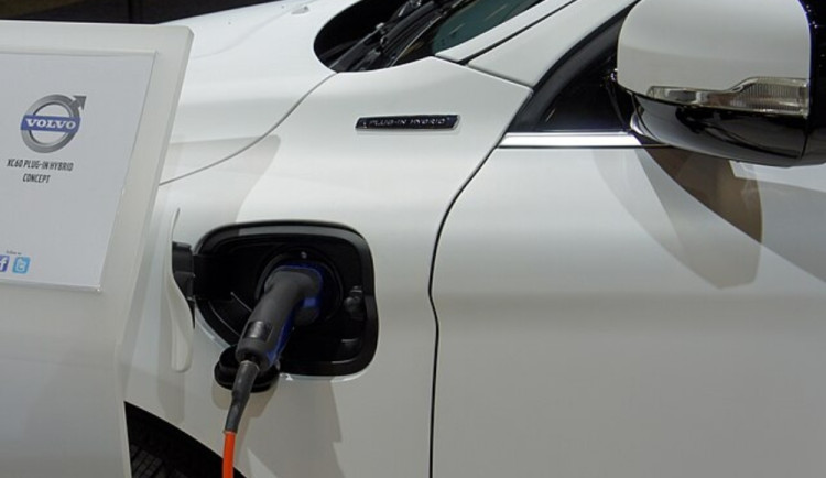 Automobilka Volvo dala zpátečku pro svůj cíl prodávat po roce 2030 pouze elektromobily