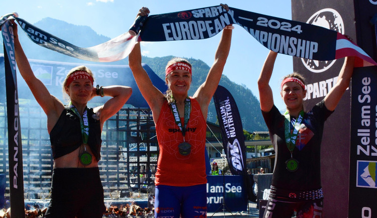 Liberecká závodnice Zuzana Kocumová se ve 45 letech stala mistryní Evropy v závodech Spartan