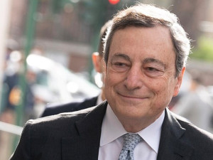 Investice, investice a zase investice. Draghi vydal doporučení jak zachránit evropskou ekonomiku