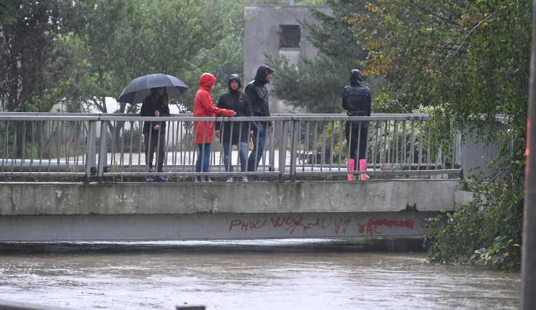 Moravskoslezský hejtman Bělica vyhlásil stav nebezpečí. Kraj čekají další silné deště