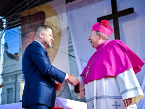 ČNB usiluje o obnovu a posílení svých zlatých rezerv, vydává unikátní svatováclavský dukát