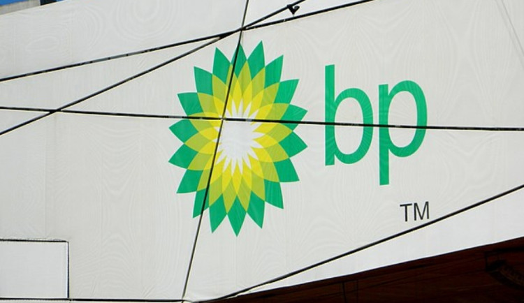 BP ruší cíl snížit produkci ropy a plynu do roku 2030, nový šéf mění směr