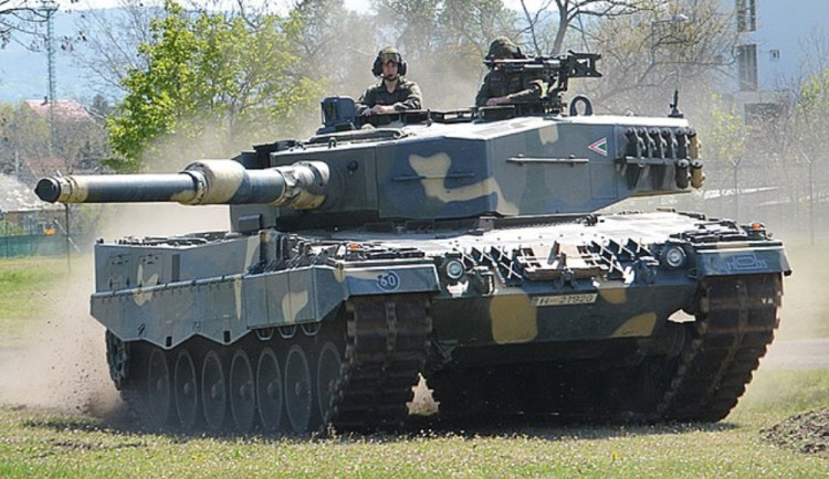 Modernizace armády: Ministerstvo obrany nakoupí 14 tanků Leopard za 4 miliardy korun