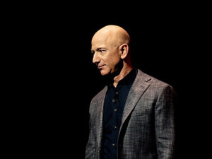 „Má spoustu energie na snižování regulací," Bezos vyjádřil optimismus ohledně druhého mandátu Donalda Trumpa