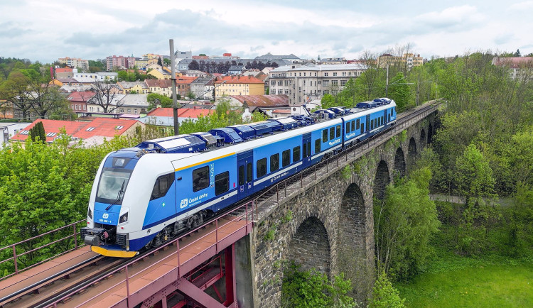 Vysočinou projede denně průměrně 343 vlaků. Cestující budou od neděle jezdit podle nového jízdního řádu