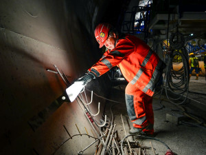 FOTOGALERIE: Stavba metra D je v plném proudu. Podívejte se, jak to vypadá v budoucí stanici Pankrác
