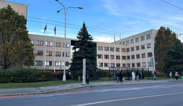 POLITICKÁ KORIDA: Jaké jsou priority hradeckých zastupitelských klubů do roku 2025?
