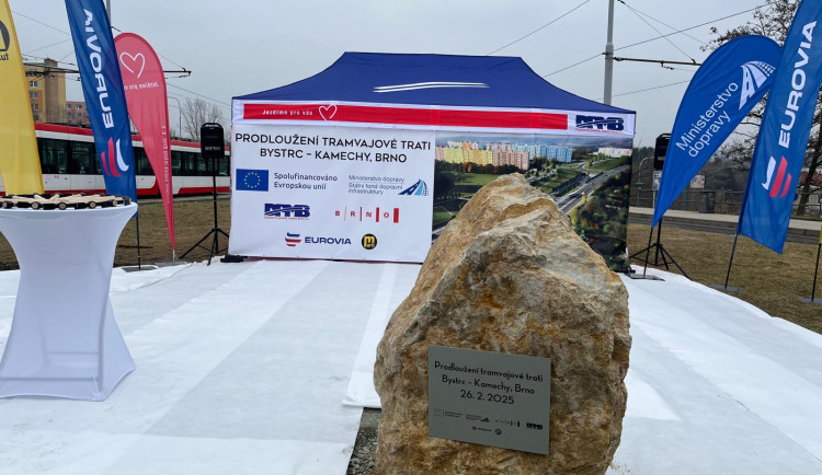 Obyvatelé brněnského sídliště Kamechy se dočkají rychlejší dopravy. Začala stavba tramvajové trati