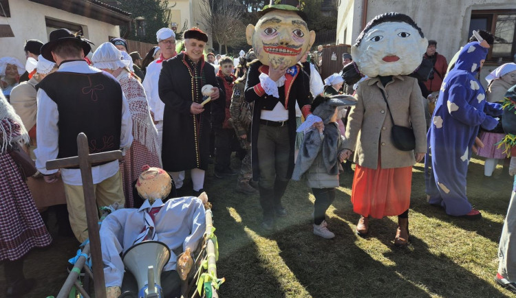 Obrovský zájem o masopust na Selském dvoře U Matoušů, akci si nenechalo ujít 4 500 lidí