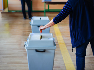 Volby 2025 by byly zemětřesením: ANO v čele, Spolu v krizi