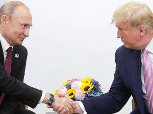 Trump a Putin chystají telefonát: Blíží se příměří na Ukrajině?