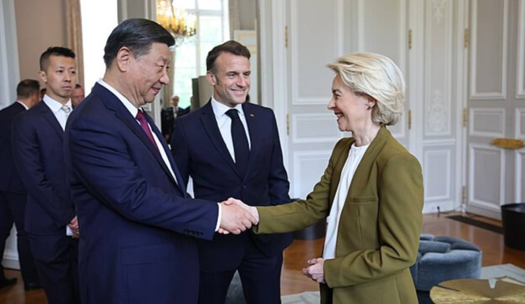 Sbližování s Čínou