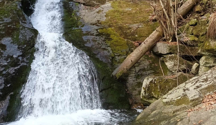 TIP NA VÝLET: Divoké Rešovské vodopády, ale i malebné údolí a krásné výhledy
