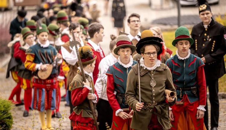 Jihlava opět pojede reprezentovat do Bíliny. Hledají se malí havíři do průvodu