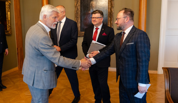 Prezident Petr Pavel jednal s rektorem ZČU o vysoké škole v Karlovarském kraji