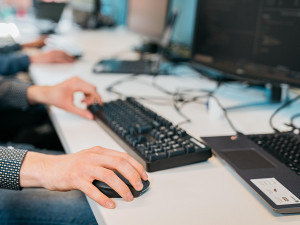 Trendy na trhu práce: Zaměstnanost, nezaměstnanost a ekonomická aktivita
