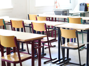Ministr Bek slíbil prověřit maturitní test z matematiky, podle petice byl příliš těžký
