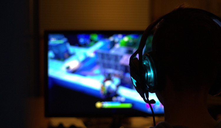Hraju, hraješ, hrajeme – české banky reagují na rostoucí popularitu gamingu