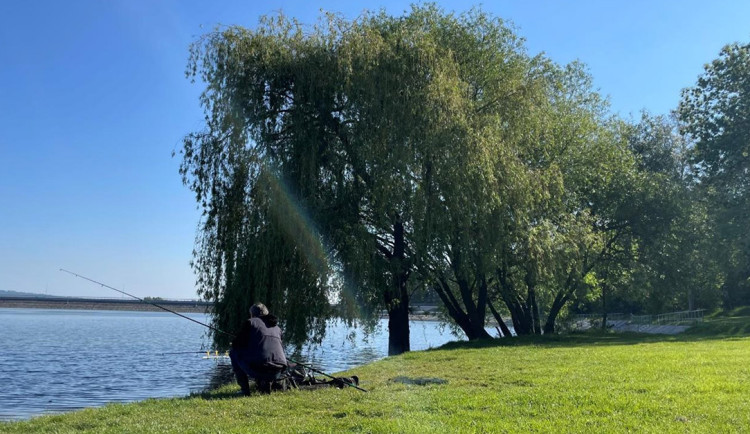 Poděbrady i Plumlov bez problémů. Hygienici začali s kontrolami koupacích vod v kraji