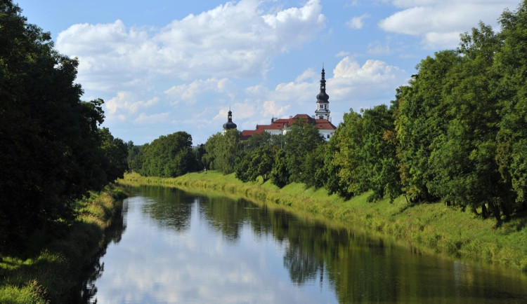 DRBNA HISTORIČKA: Na Hradisku je pochován nejhezčí Přemyslovec. Hanácký Escorial má i další unikát