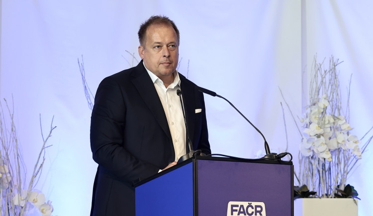 Nový šéf českého fotbalu – zelená k návratu doby temna.