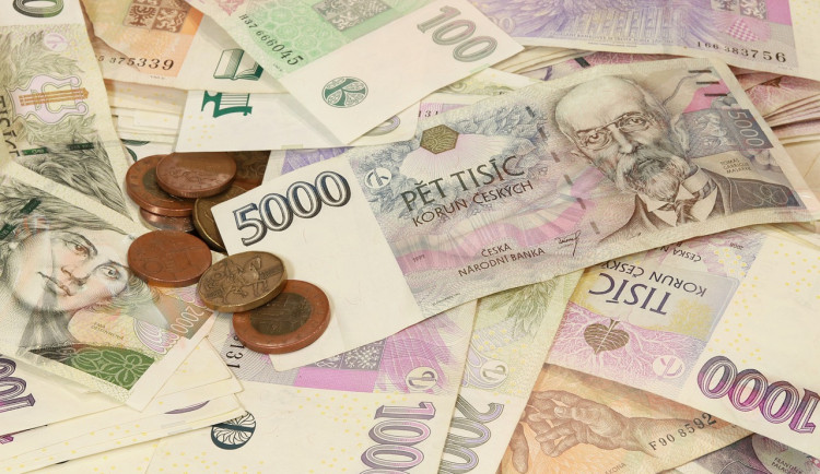 Česká ekonomika posílila o 2,2 %, táhla ji spotřeba domácností