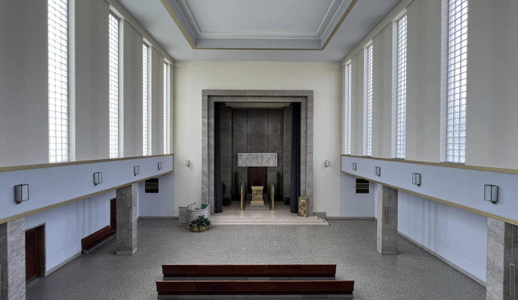 Ve strašnickém krematoriu hrají na přání, nejčastěji zní Tučný, Spálený a Špinarová