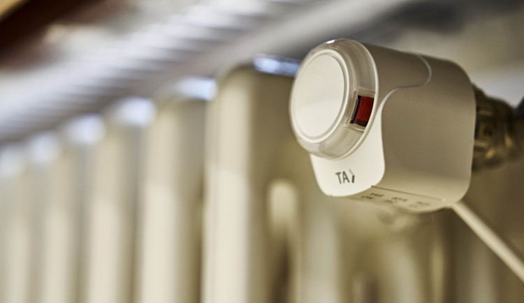 Úspora třicet milionů. Olomoucké školy dostanou LED osvětlení nebo chytré ventily