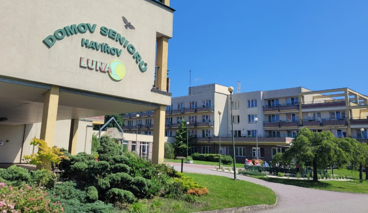 Kraj dá stovky milionů na domov seniorů v Havířově. Opozice projekt kritizuje