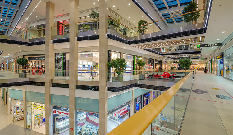 Evakuace Šantovky: poplach v olomouckém obchodním centru někdo spustil omylem