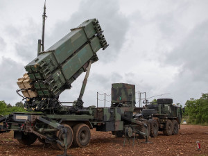 Pentagon pozastavil dodávky některých zbraní Ukrajině kvůli nízkým zásobám