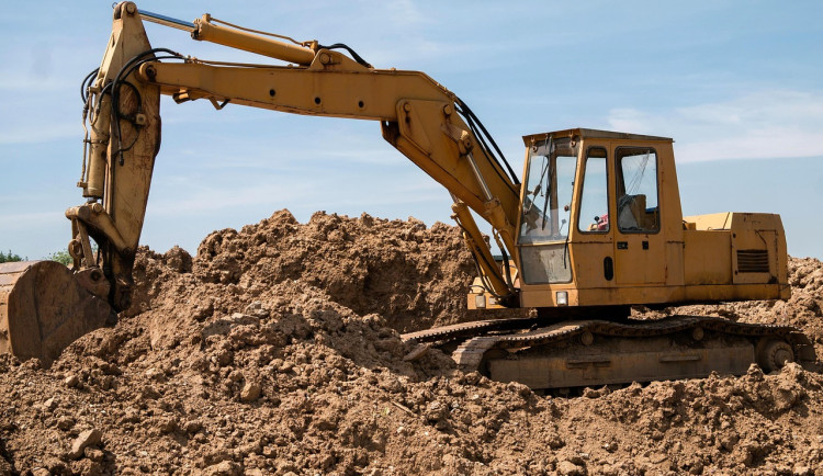Stavební výroba v květnu vzrostla, hodnota vydaných povolení ale zásadně klesla