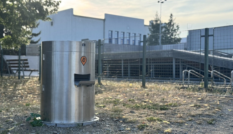 Co je to za automaty? Nové autonomní přístroje v Prostějově budí pozoruhodné diskuse